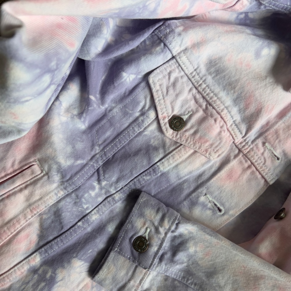 Levi’s Ex-boyfriend Trucker Jacket - Tie Dye NWT - Picture 5 of 7